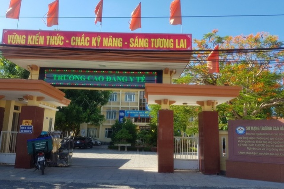 Công nhận tốt nghiệp cho 125 học viên ngành y bị thu hồi bằng, bảng điểm - 3 Công nhận tốt nghiệp cho 125 học viên ngành y bị thu hồi bằng, bảng điểm - 3
