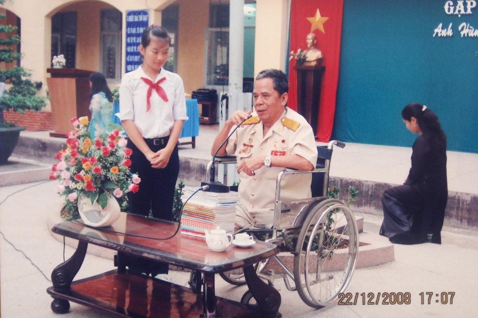 Thiếu tá tình báo khiến CIA bất lực và chuyện tình với người vợ tào khang - 12