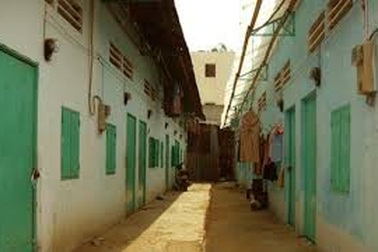 Nỗi khổ “nhà trọ” của những gia đình trẻ