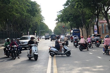 Cấm đường phục vụ giải Marathon quốc tế, giao thông trung tâm Sài Gòn hỗn loạn