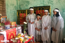 Bố mẹ đột ngột qua đời, đàn con thơ bơ vơ sống trong cùng quẫn