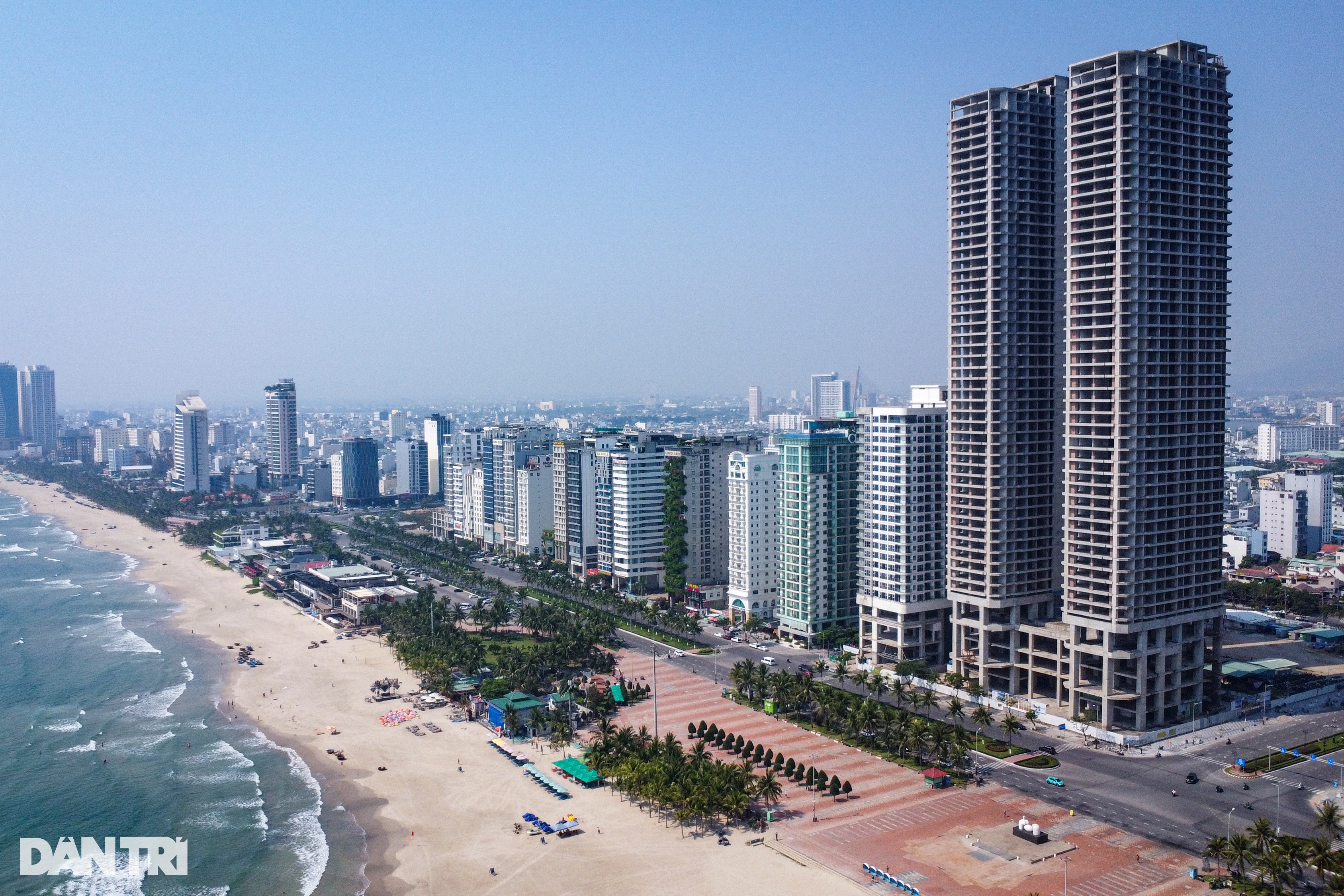 View - 4 tòa tháp condotel thành căn hộ bên biển Đà Nẵng được huy động vốn | Báo Dân trí
