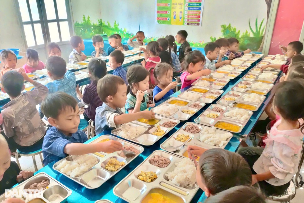 Những đổi thay tích cực tại điểm trường vùng biên - 1