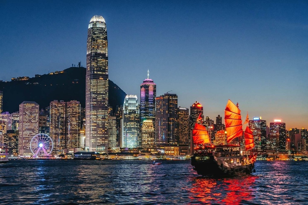 Vượt Thụy Sĩ, Hong Kong (Trung Quốc) hút mạnh dòng vốn nhà giàu toàn cầu - 1