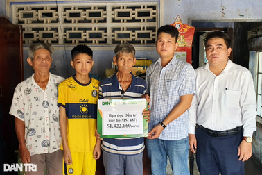 Hai ông cháu mắc ung thư được bạn đọc giúp hơn 120 triệu đồng