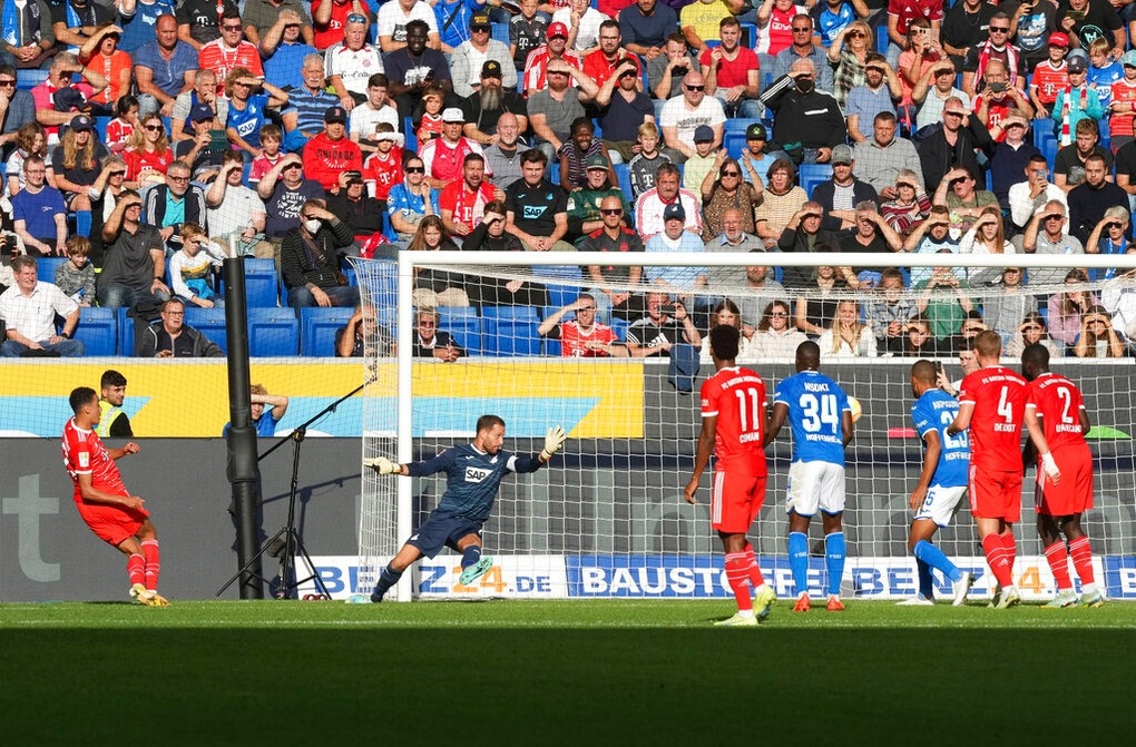 Bayern Munich áp sát ngôi đầu Bundesliga, Dortmund thắng đậm Stuttgart - 2 Bayern Munich áp sát ngôi đầu Bundesliga, Dortmund thắng đậm Stuttgart - 2