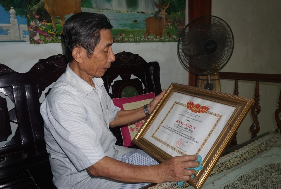 Lễ truy điệu Bác Hồ trong nhà lao Phú Quốc - 3 Lễ truy điệu Bác Hồ trong nhà lao Phú Quốc - 3