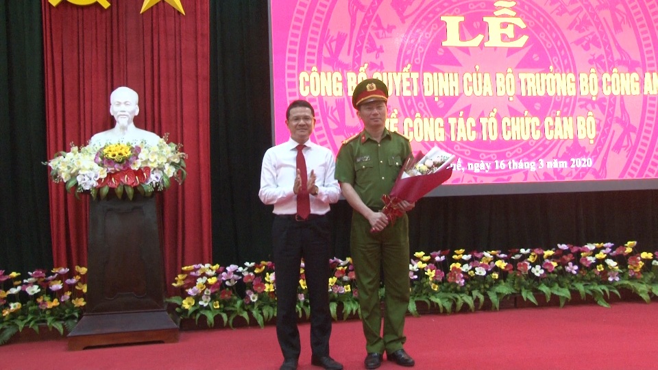 Thành phố Huế có tân trưởng công an - 1 Thành phố Huế có tân trưởng công an - 1