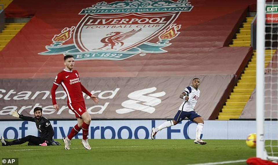 HLV Mourinho không phục sau thất bại trước Liverpool - 1