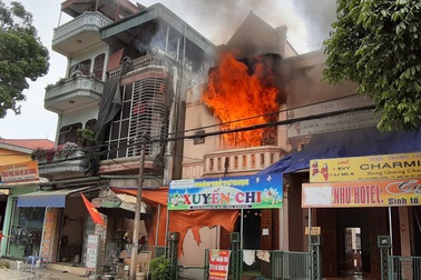 Cháy lớn ở một cơ sở mầm non tư thục vùng cao Bắc Hà