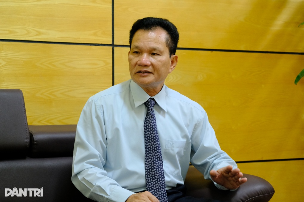 Tăng lương cơ sở lên 1,8 triệu đồng có giữ chân được công chức? - 1