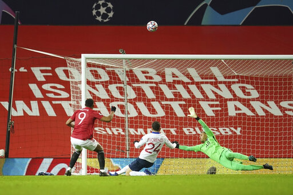 Man Utd thất bại đắng ngắt trên sân nhà trước PSG - 14 Man Utd thất bại đắng ngắt trên sân nhà trước PSG - 14
