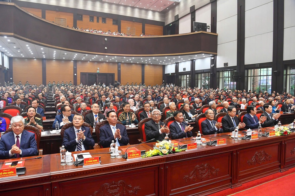 Tổng Bí thư Tô Lâm gặp mặt các nguyên lãnh đạo Đảng, Nhà nước - 3 Tổng Bí thư Tô Lâm gặp mặt các nguyên lãnh đạo Đảng, Nhà nước - 3