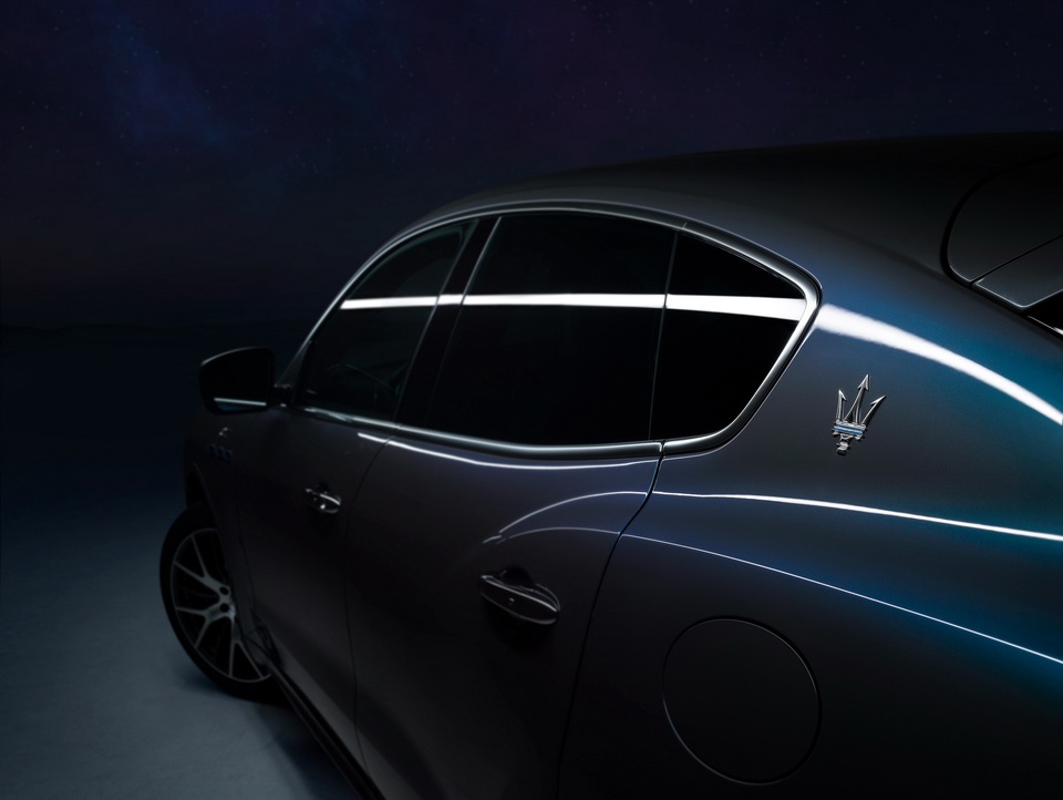 SUV động cơ hybrid đầu tiên của Maserati trình làng - 13 SUV động cơ hybrid đầu tiên của Maserati trình làng - 13