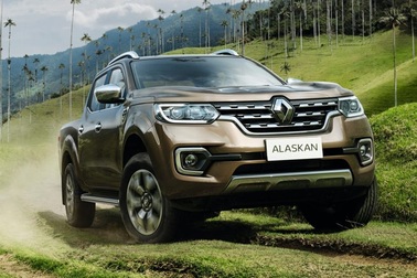 Renault chính thức gia nhập “trận chiến” pick-up 1 tấn