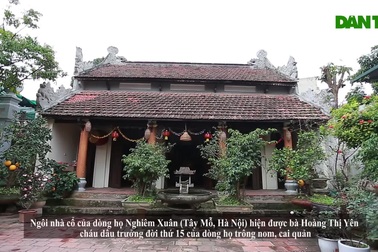 Vẻ đẹp ngôi nhà cổ Bắc Bộ trăm tuổi “hiếm có, khó tìm” giữa Hà Nội