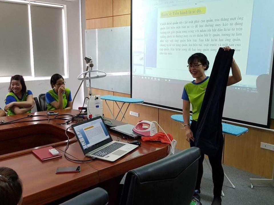 Dịch vụ thuê người giúp việc theo giờ: Sinh viên trẻ khỏe nhưng vẫn không được chọn - 2 Dịch vụ thuê người giúp việc theo giờ: Sinh viên trẻ khỏe nhưng vẫn không được chọn - 2