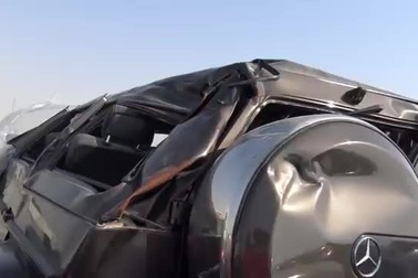 Theo chân hotgirl tới thăm "nghĩa địa" toàn siêu xe ở Dubai