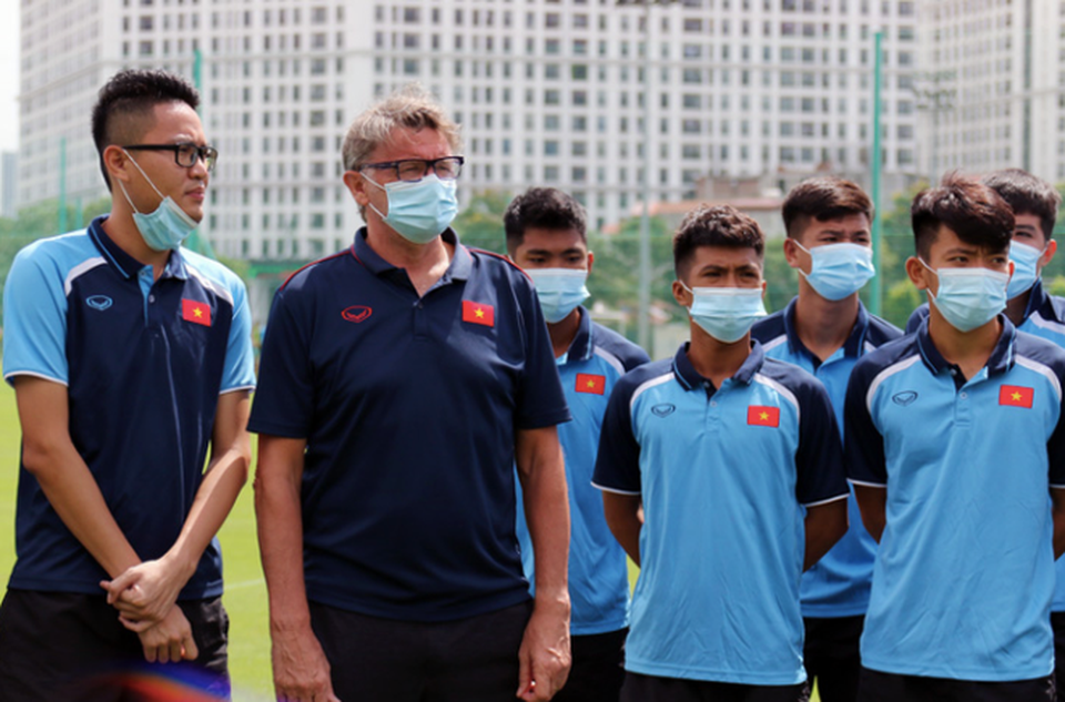HLV Troussier: “Việt Nam cần luồng gió mới để tranh vé World Cup 2026” - 2 HLV Troussier: “Việt Nam cần luồng gió mới để tranh vé World Cup 2026” - 2