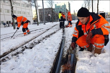 Giá lạnh kỷ lục làm tê liệt châu Âu, 80 người chết