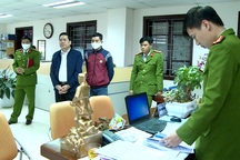 Cán bộ cục thuế bị bắt vì nhận của doanh nghiệp 100 triệu đồng