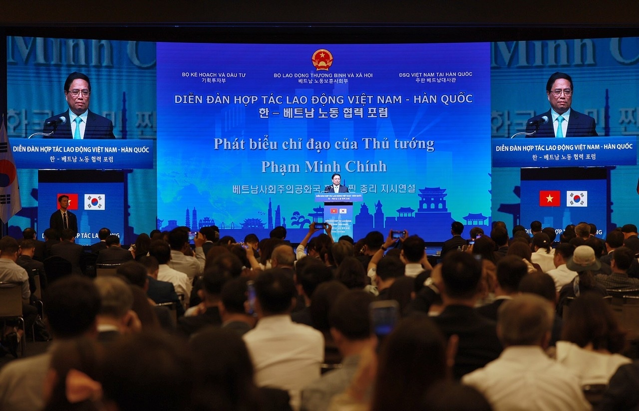 diễn đàn LĐ V iệt Hàn 5.jpg diễn đàn LĐ V iệt Hàn 5.jpg