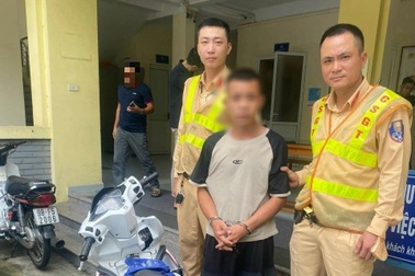 Trộm xe máy ở Tuyên Quang mang xuống Hà Nội tiêu thụ, bị CSGT "tóm gọn"