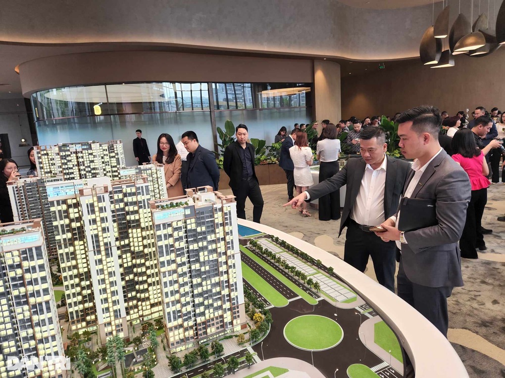 Hết tâm lý chờ đáy, nhà đầu tư sẵn sàng chi tiền mua bất động sản? - 1 Hết tâm lý chờ đáy, nhà đầu tư sẵn sàng chi tiền mua bất động sản? - 1