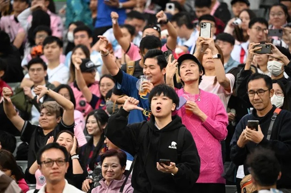 Messi giải thích  lý do không ra sân ở trận gặp Hong Kong - 2