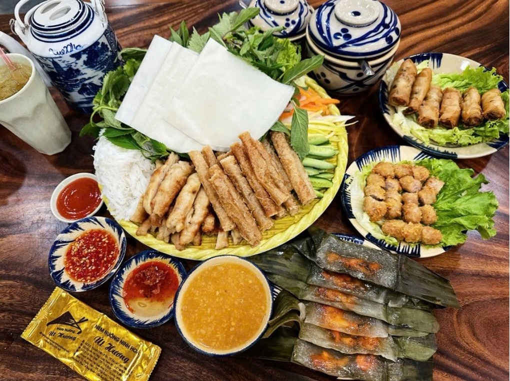 Nem nướng Út Hương - mang trọn vẹn hương vị Ninh Hòa đến TPHCM - 3 Nem nướng Út Hương - mang trọn vẹn hương vị Ninh Hòa đến TPHCM - 3
