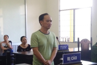 Lãnh án tù vì đăng bài xuyên tạc lên mạng xã hội