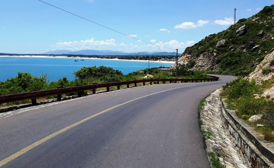 Bình Định xin hỗ trợ gần 7.600 tỷ đồng cho dự án đường ven biển - 1