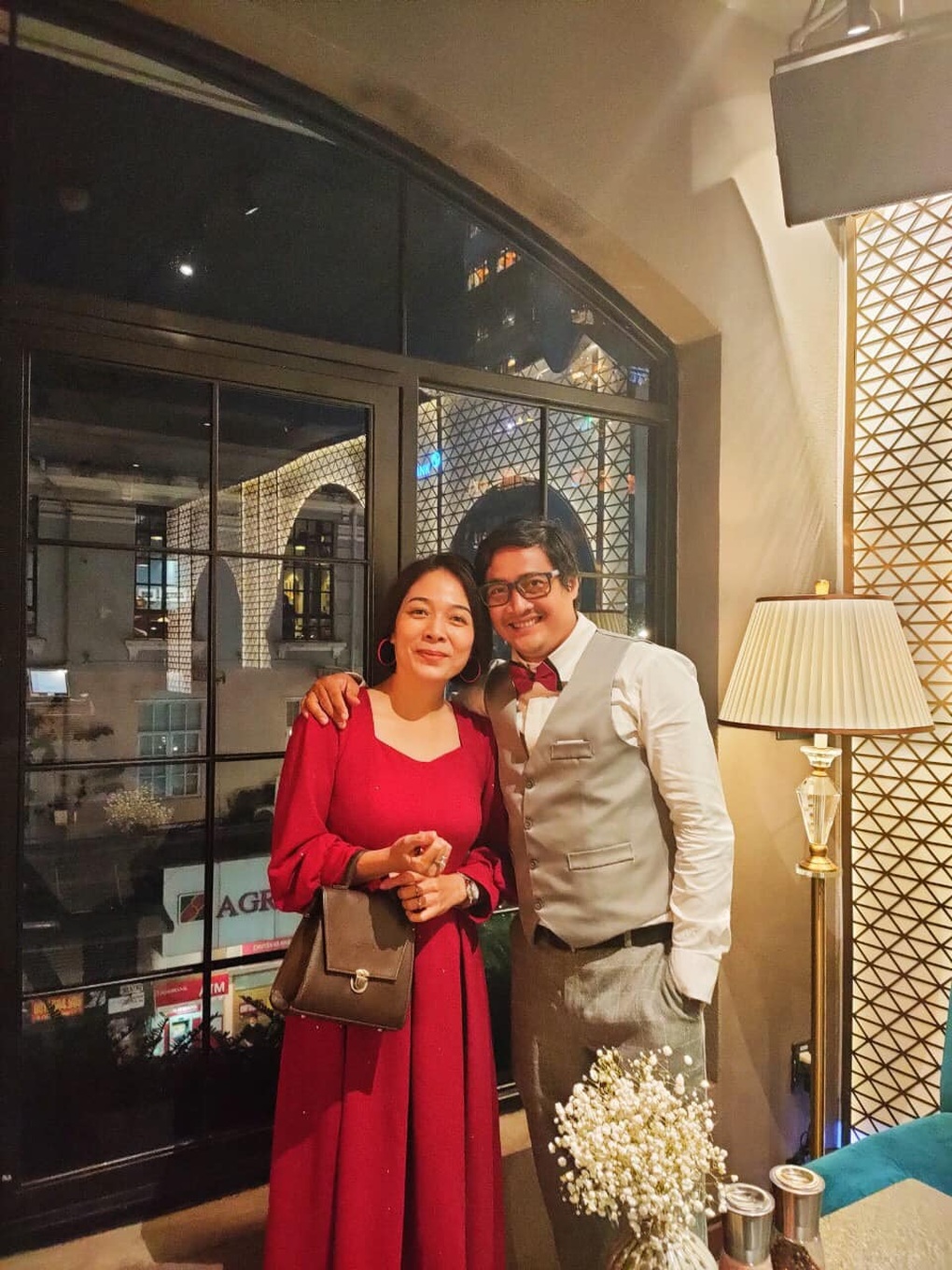 Định hôn cho bõ ghét, diễn viên Ngọc Tưởng bất ngờ tán đổ vợ hơn tuổi - 2 Định hôn cho bõ ghét, diễn viên Ngọc Tưởng bất ngờ tán đổ vợ hơn tuổi - 2
