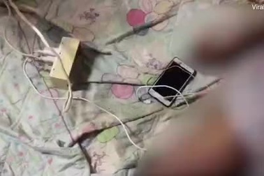 Bị điện giật tử vong vì nằm ngủ cạnh smartphone đang cắm sạc