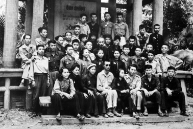 Chống bệnh tự kiêu, tự ái theo quan điểm của Chủ tịch Hồ Chí Minh