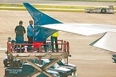 Airbus A380 gặp nạn ngay trước khi đến Việt Nam