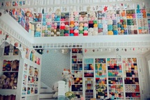 Mẹ đảm "tậu" hàng nghìn cuộn len, trang trí ngôi nhà đẹp như trên phim