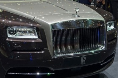 Rolls-Royce “ỡm ờ” chuyện sản xuất xe việt dã