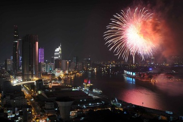 Công viên Đầm Sen bất ngờ hủy bắn pháo hoa dịp lễ 30/4