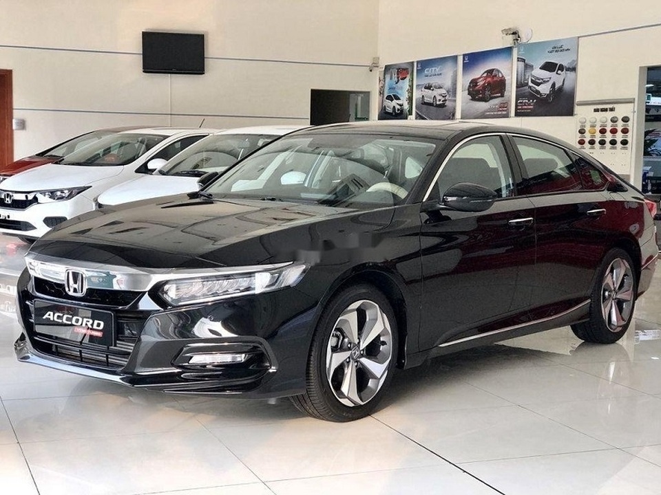 Ô tô nhập cuối năm thừa khuyến mại vẫn kén khách - 2 Ô tô nhập cuối năm thừa khuyến mại vẫn kén khách - 2