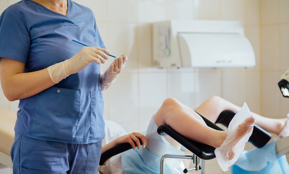 Phụ nữ cần làm gì để phát hiện sớm ung thư cổ tử cung? - 3 Phụ nữ cần làm gì để phát hiện sớm ung thư cổ tử cung? - 3