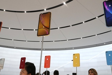 Người dùng phàn nàn iPhone XS và XS Max kết nối Wi-Fi và 4G cực kém