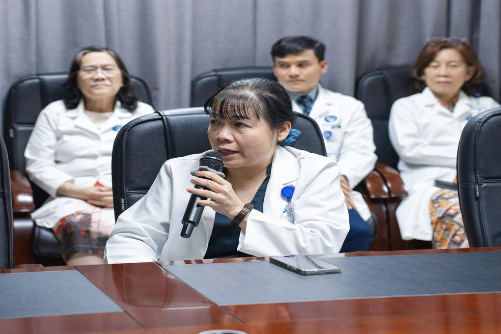 8 năm giữ nhịp sống và hàng chục nghìn ca mổ xóa nhòa rào chắn khoảng cách - 3 8 năm giữ nhịp sống và hàng chục nghìn ca mổ xóa nhòa rào chắn khoảng cách - 3