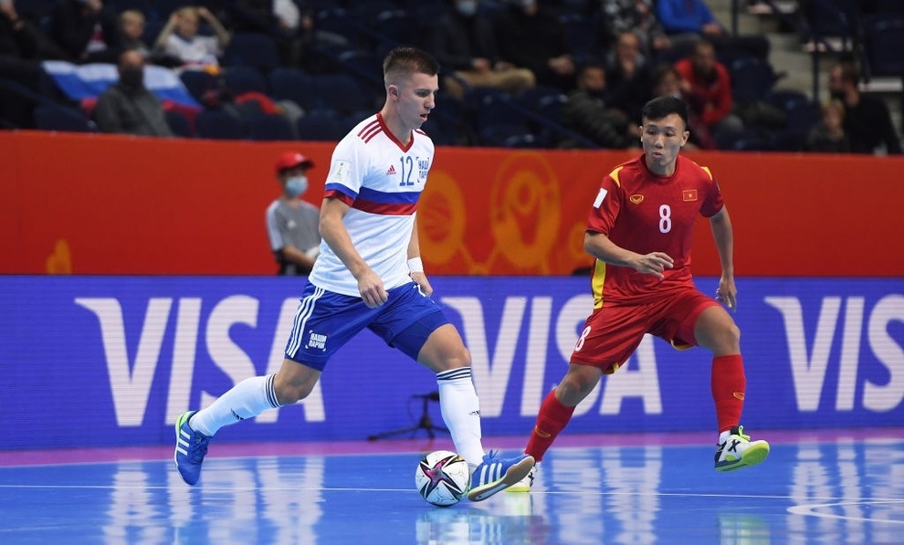 Những khoảnh khắc quả cảm của cầu thủ futsal Việt Nam trước Nga - 5 Những khoảnh khắc quả cảm của cầu thủ futsal Việt Nam trước Nga - 5