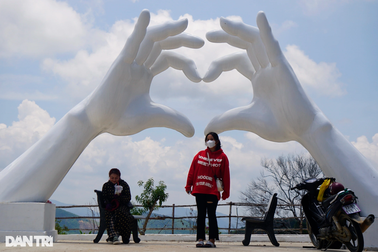 Công trình 2 bàn tay gần 500 triệu đồng ở xã đặc biệt khó khăn