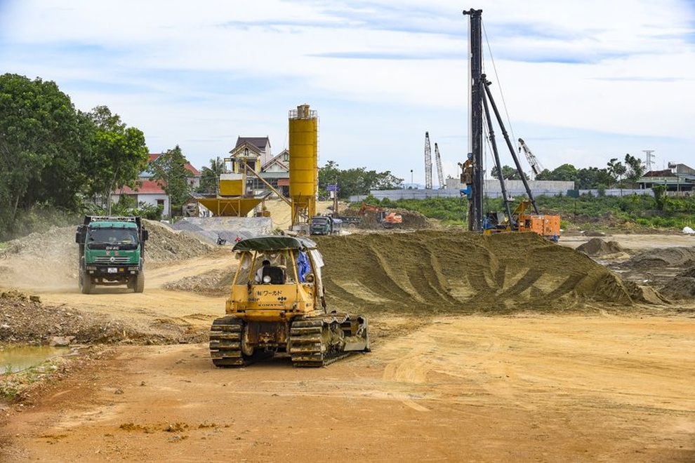 Lo lụt tiến độ dự án cao tốc Bắc - Nam qua Thanh Hóa do nhiều vướng mắc - 1 Lo lụt tiến độ dự án cao tốc Bắc - Nam qua Thanh Hóa do nhiều vướng mắc - 1
