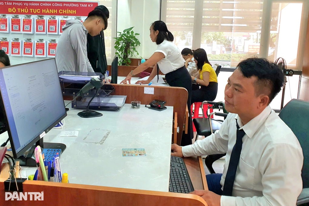 Từ tháng 11, 100% thủ tục hành chính thực hiện không phụ thuộc vào địa giới - 1 Từ tháng 11, 100% thủ tục hành chính thực hiện không phụ thuộc vào địa giới - 1