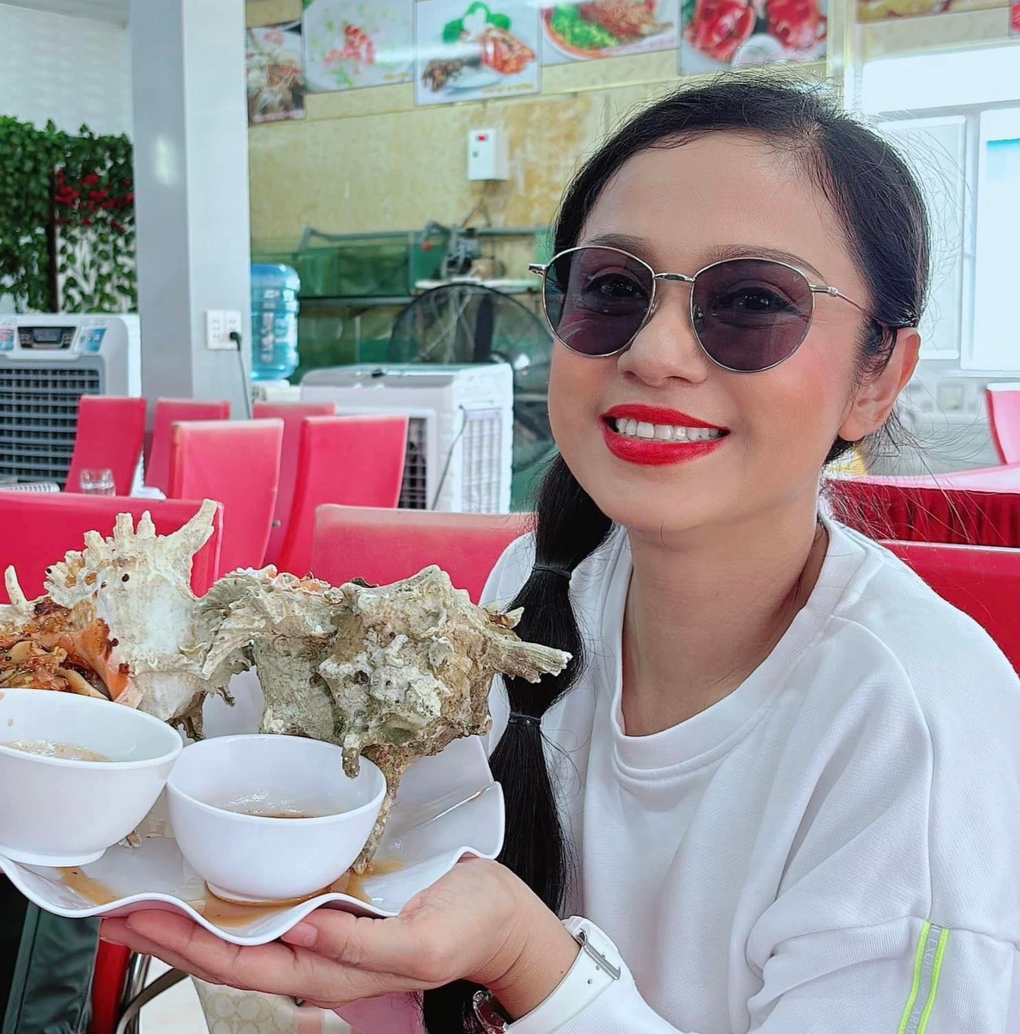 Việt Trinh nói về quá khứ: Khi chia tay, tôi oán hận, ăn ngủ không yên - 1 Việt Trinh nói về quá khứ: Khi chia tay, tôi oán hận, ăn ngủ không yên - 1