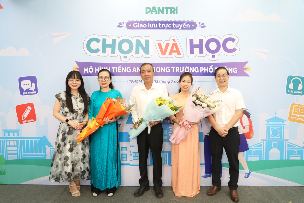 Học sinh THPT học tiếng Anh thế nào để thành thạo nghe, nói, đọc, viết? - 2 Học sinh THPT học tiếng Anh thế nào để thành thạo nghe, nói, đọc, viết? - 2
