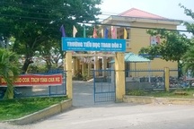 Hàng trăm giáo viên bị nợ tiền phụ cấp bất thường, lãnh đạo chối “không biết”!